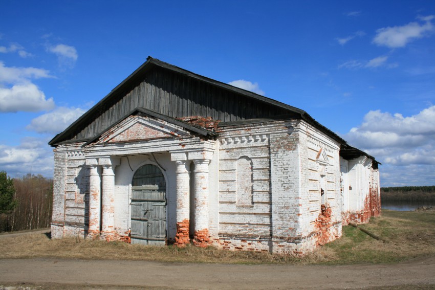 Нёбдино. Церковь Спаса Преображения. фасады, Село Небдино. Церковь Спаса Преображения