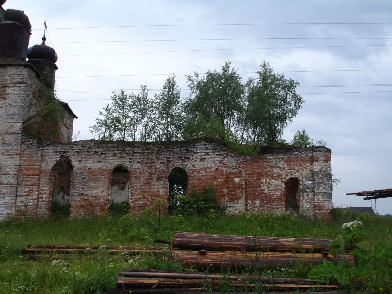 Церковь Рождества Пресвятой Богородицы, Палауз (Сысольский район, Республика Коми). фасады