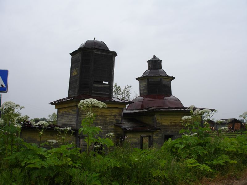 Пыёлдино (Озынпом). Неизвестная часовня. фасады