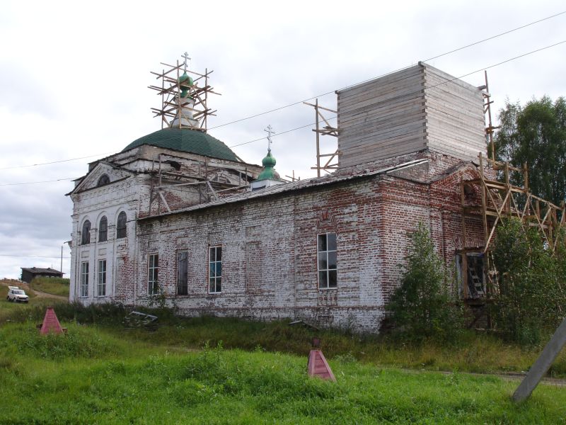 Церковь Михаила Архангела, Шошка (Сыктывдинский район, Республика Коми). общий вид в ландшафте