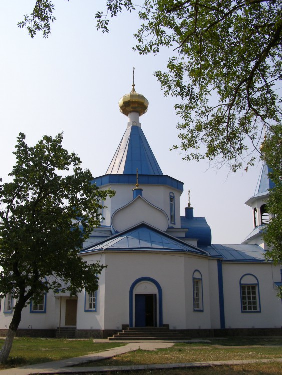 Церковь Донской иконы Божией Матери, Новочеркасск (Новочеркасск, город, Ростовская область). общий вид в ландшафте, Вход с северной стороны