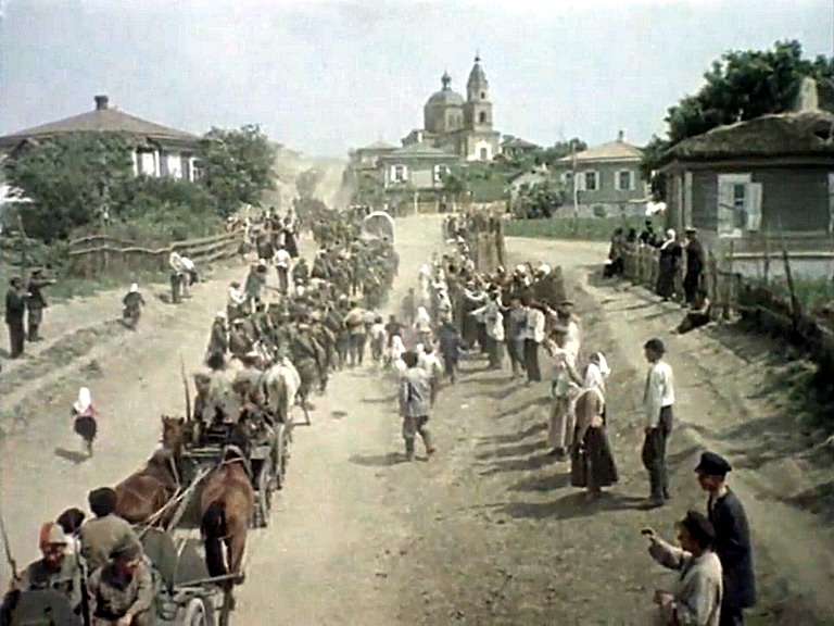 Церковь Алексия, митрополита Московского, Бессергеневская (Октябрьский район, Ростовская область). архивная фотография, Кадр из фильма 