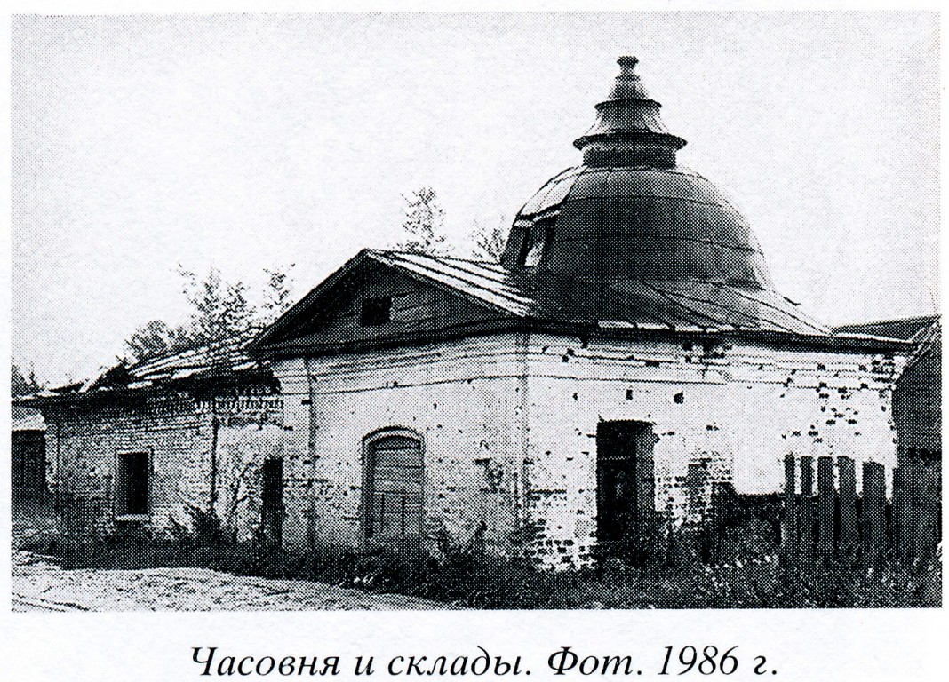 Неизвестная часовня у дороги на Пестяки, Нижний Ландех (Пестяковский район, Ивановская область). архивная фотография, 