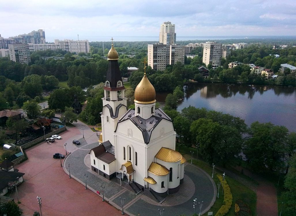 Церковь Петра и Павла, Сестрорецк (Санкт-Петербург, Курортный район, г. Санкт-Петербург). общий вид в ландшафте