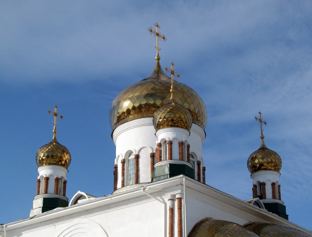 Собор Троицы Живоначальной, Бугуруслан (Бугурусланский район, Оренбургская область). архитектурные детали, Завершение церкви