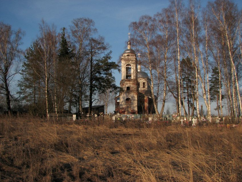 Беклемищи. Церковь Воскресения Словущего. общий вид в ландшафте, Погост. Храм Воскресения словущего