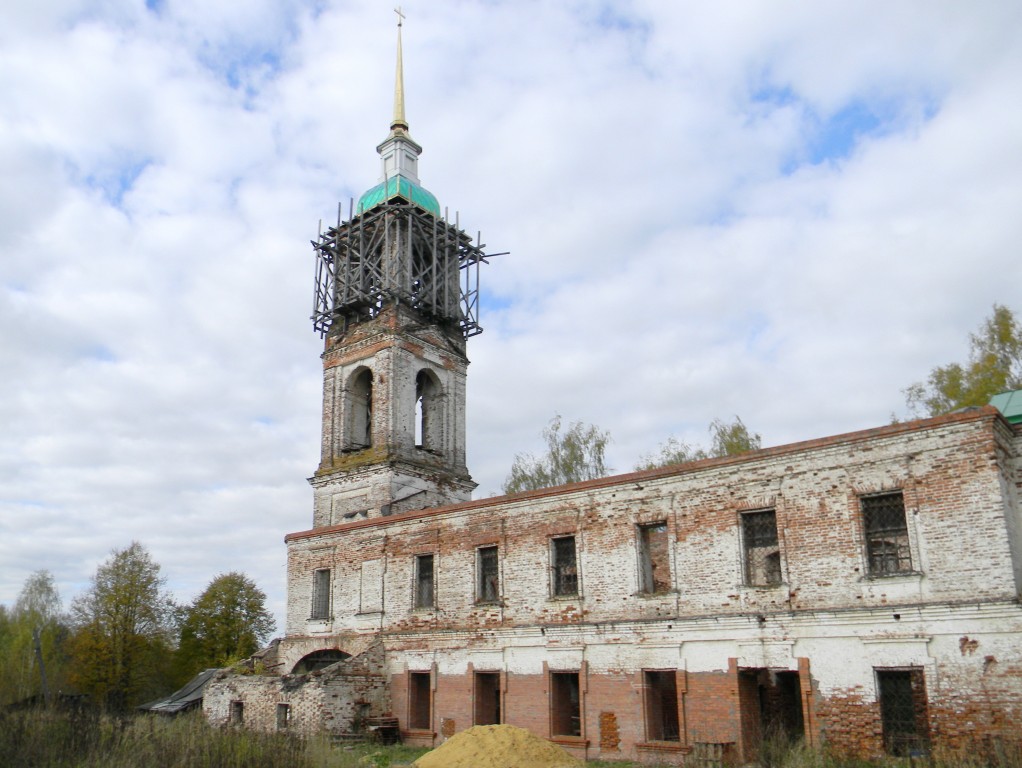 Церковь Троицы Живоначальной, Кандаурово (Пучежский район, Ивановская область). архитектурные детали