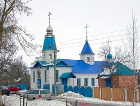 Кировск. Церковь Покрова Пресвятой Богородицы