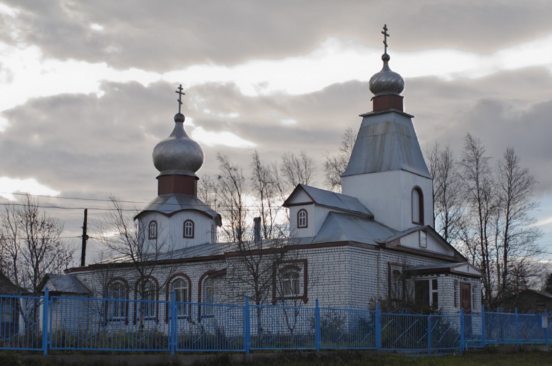 Церковь Покрова Пресвятой Богородицы, Ревда (Ловозерский район, Мурманская область). фасады