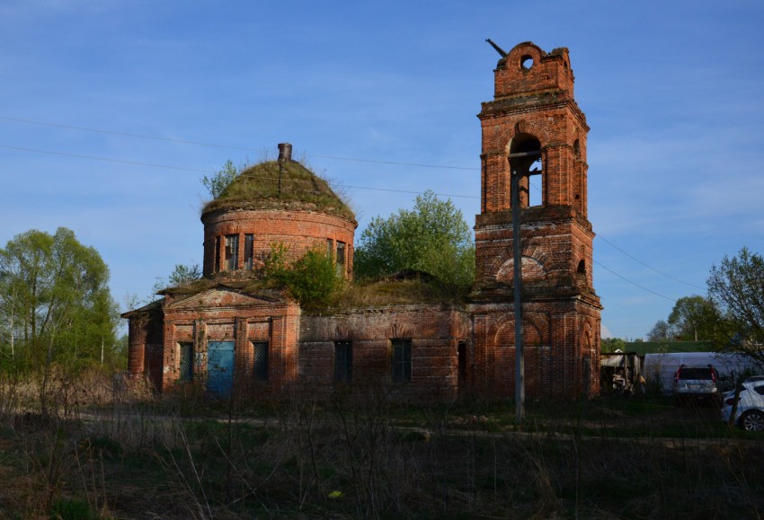 Церковь Димитрия Солунского, Завалово (Одоевский район, Тульская область). общий вид в ландшафте