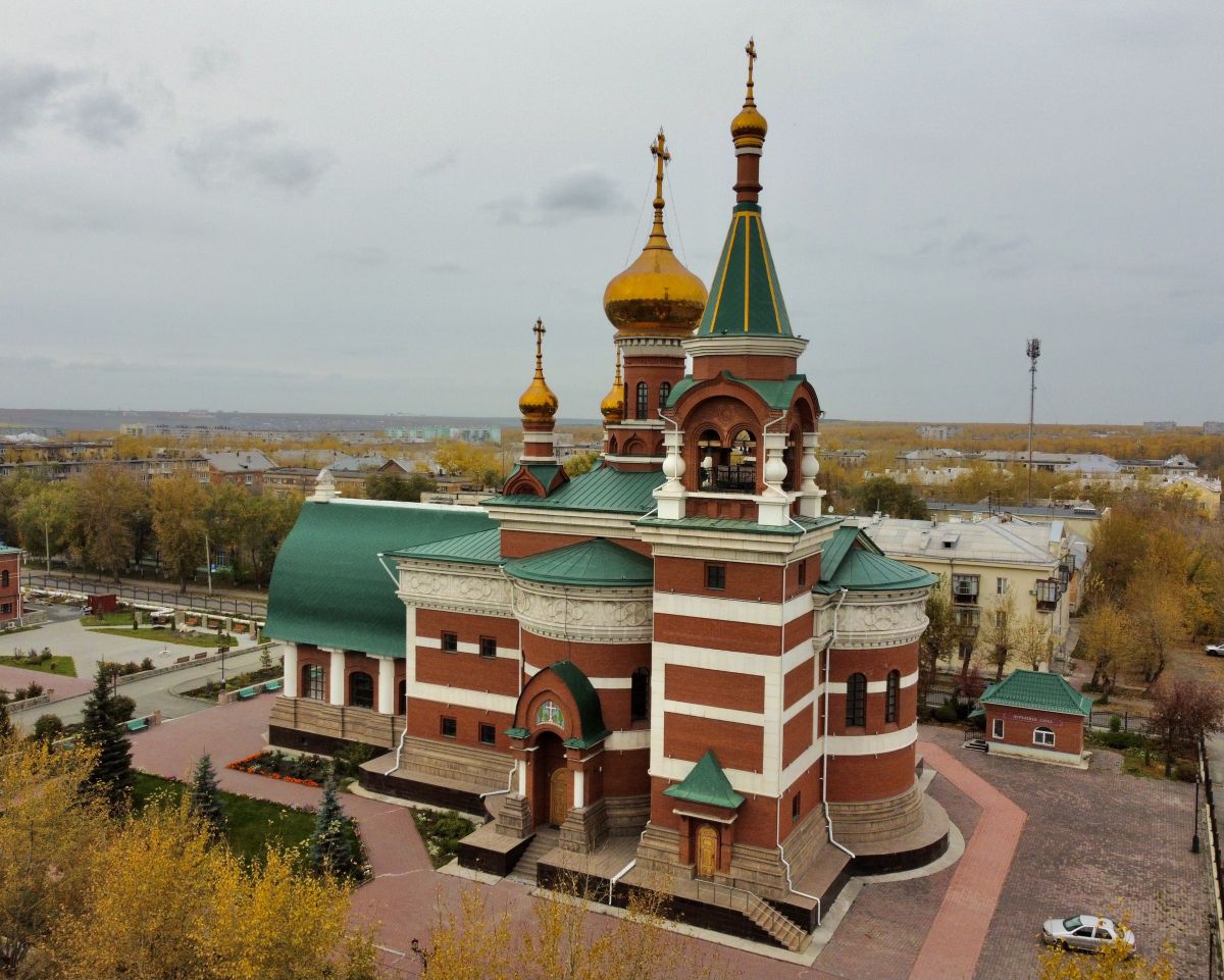 Челябинск. Церковь Георгия Победоносца. фасады, Вид с ЮВ