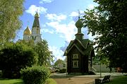 Церковь Петра и Павла, На переднем плане - Никольская часовня<br>, Санкт-Петербург, Санкт-Петербург, Курортный район, г. Санкт-Петербург