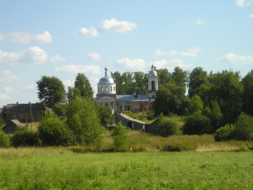 Церковь Воскресения Словущего, Беклемищи (Пестяковский район, Ивановская область). общий вид в ландшафте
