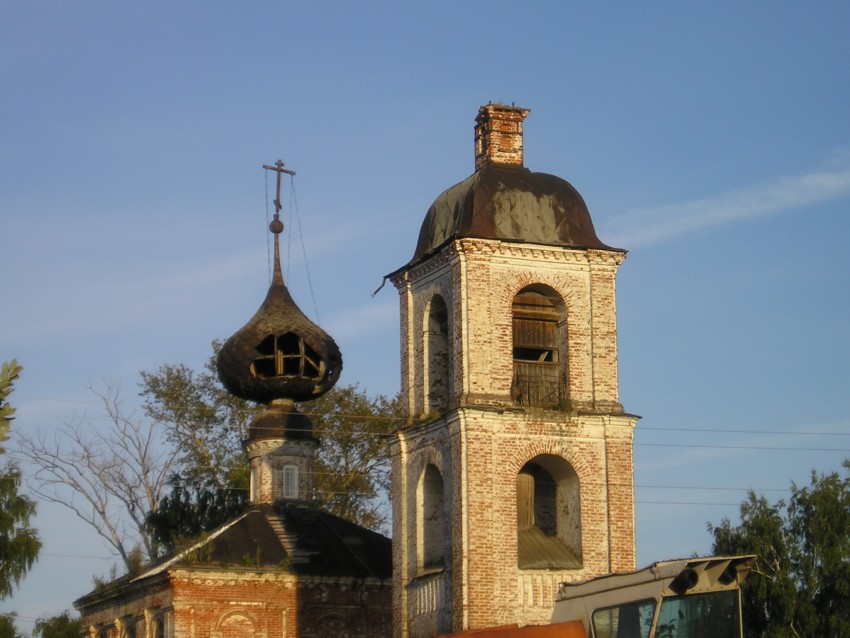 Мортки. Церковь Покрова Пресвятой Богородицы. архитектурные детали