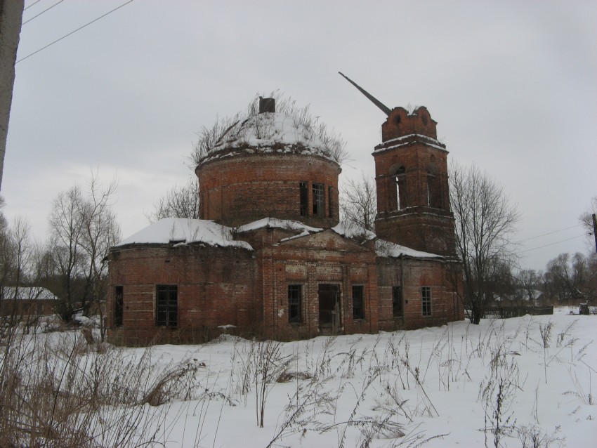 Завалово. Церковь Димитрия Солунского. общий вид в ландшафте