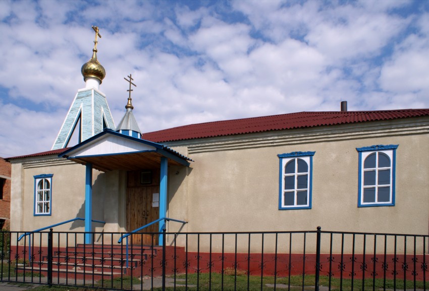 Церковь Николая Чудотворца (временная), Заветное (Заветинский район, Ростовская область). общий вид в ландшафте