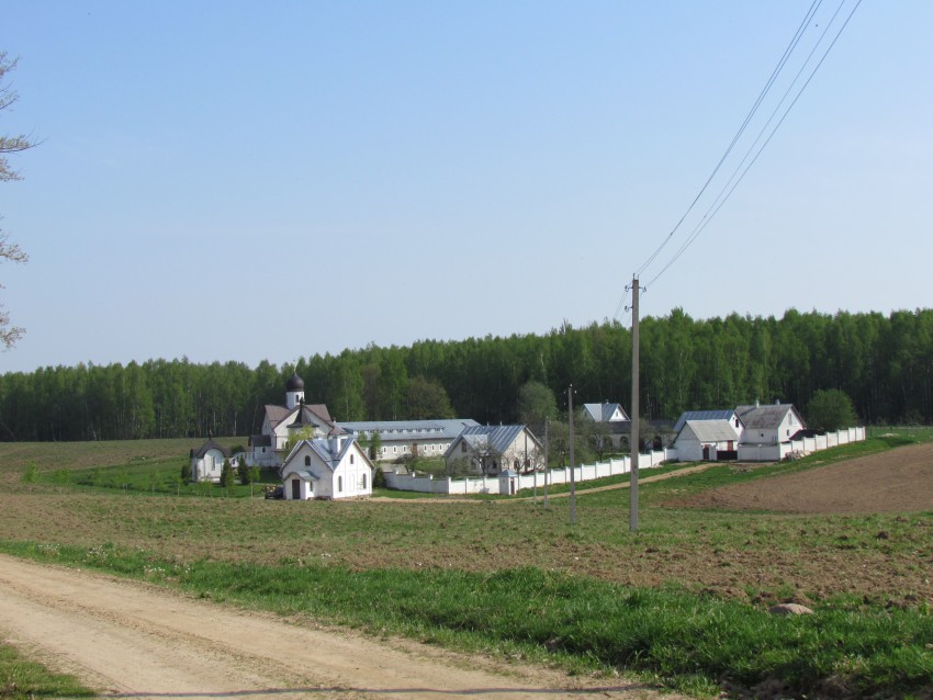 Введенский женский монастырь, Богуши (Сморгонский район, Беларусь, Гродненская область). общий вид в ландшафте