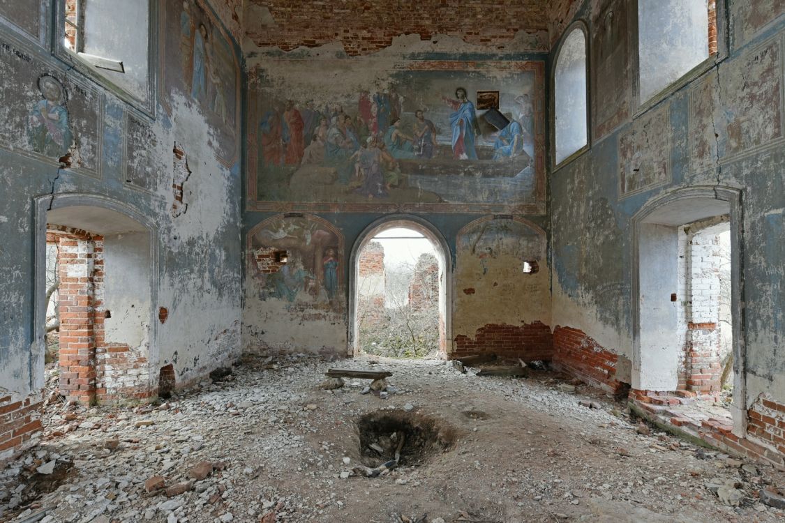 Церковь Троицы Живоначальной, Олисавино (Кольчугинский район, Владимирская область). интерьер и убранство, Западная сторона основного объема