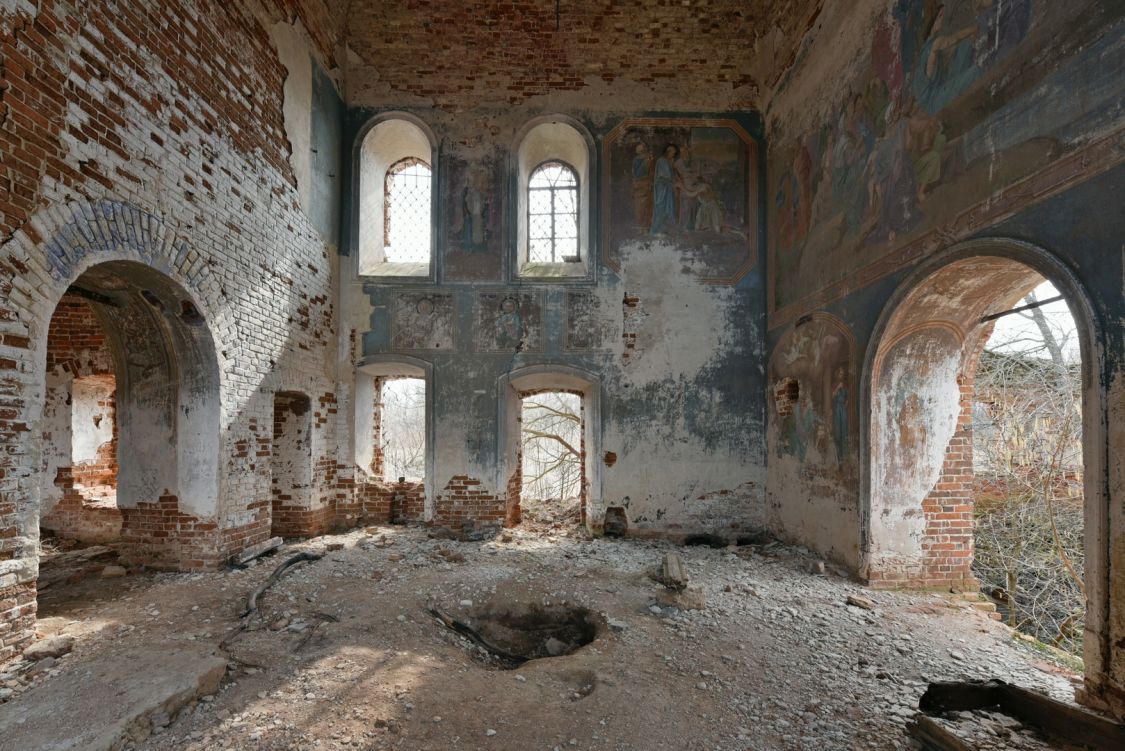 Церковь Троицы Живоначальной, Олисавино (Кольчугинский район, Владимирская область). интерьер и убранство, Южная сторона основного объема