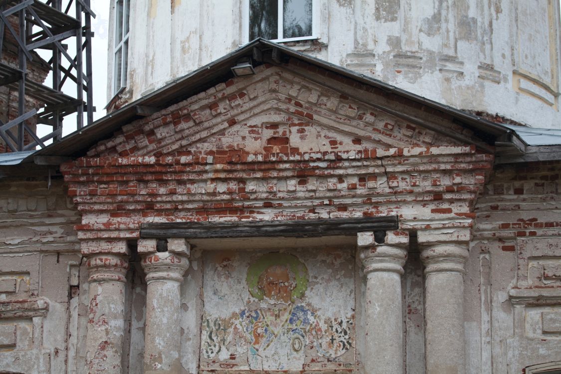 Церковь Казанской иконы Божией Матери, Иванково (Угличский район, Ярославская область). архитектурные детали