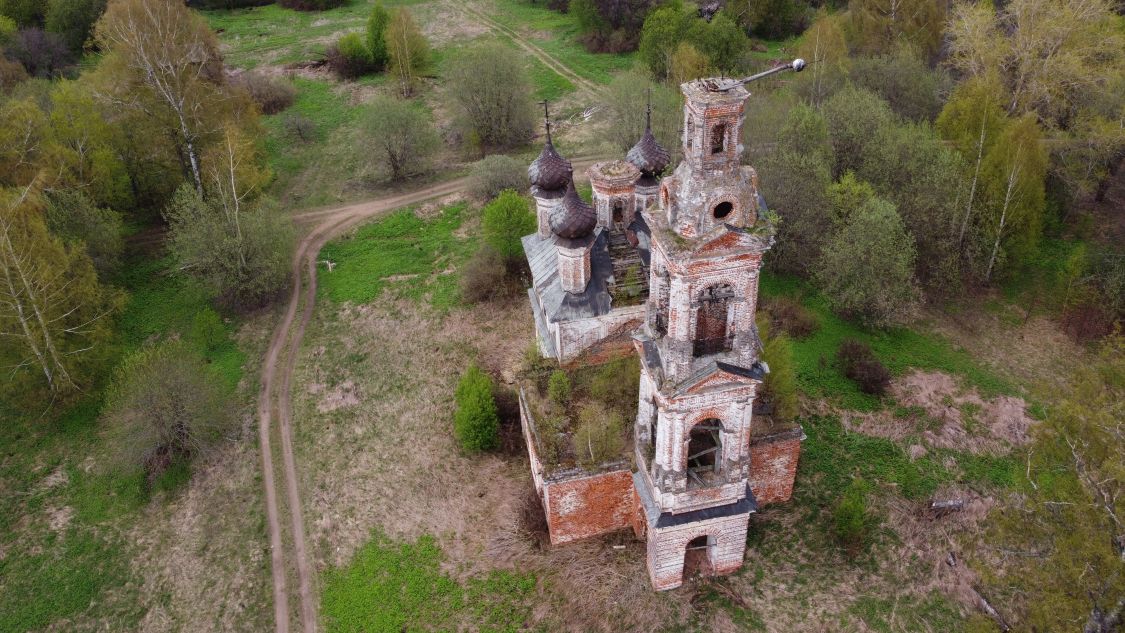 Улошпань. Церковь Благовещения Пресвятой Богородицы. фасады