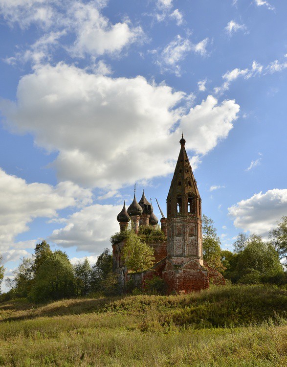 Княгинино. Церковь Казанской иконы Божией Матери. общий вид в ландшафте