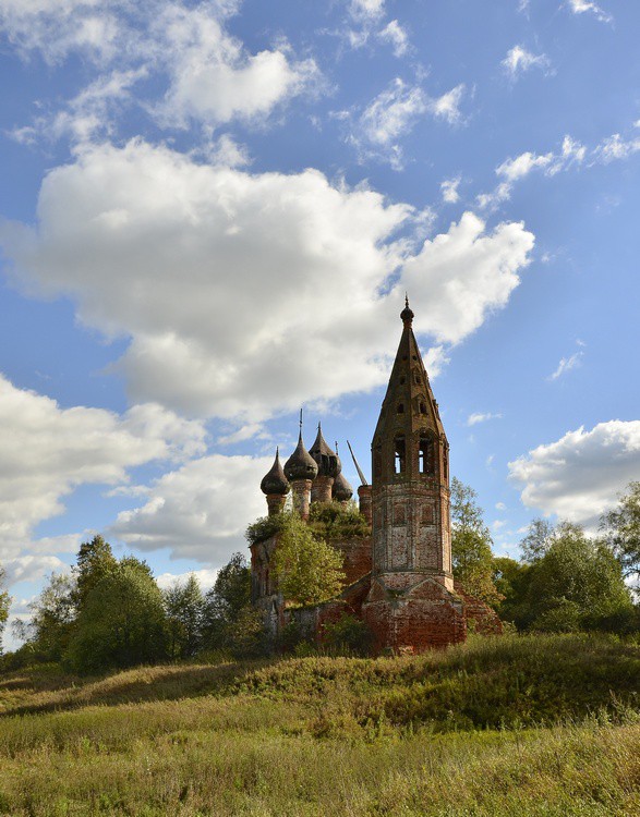 Церковь Казанской иконы Божией Матери, Княгинино (Нерехтский район, Костромская область). общий вид в ландшафте