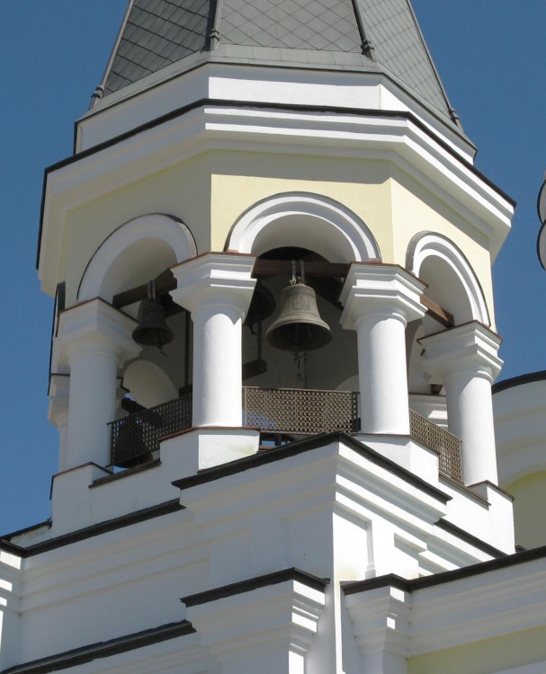 Церковь Иоанна Златоуста, Карабаш (Карабаш, город, Челябинская область). архитектурные детали, Ярус звона колокольни храма