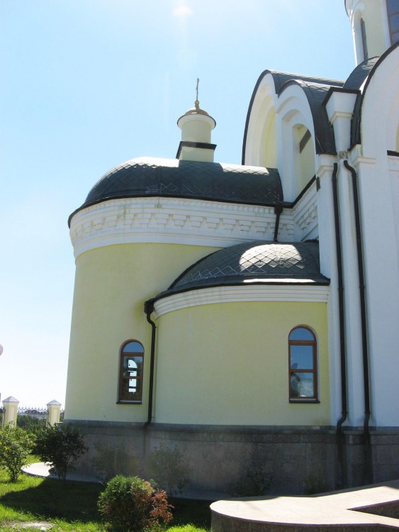 Церковь Иоанна Златоуста, Карабаш (Карабаш, город, Челябинская область). архитектурные детали, Апсидная часть храма