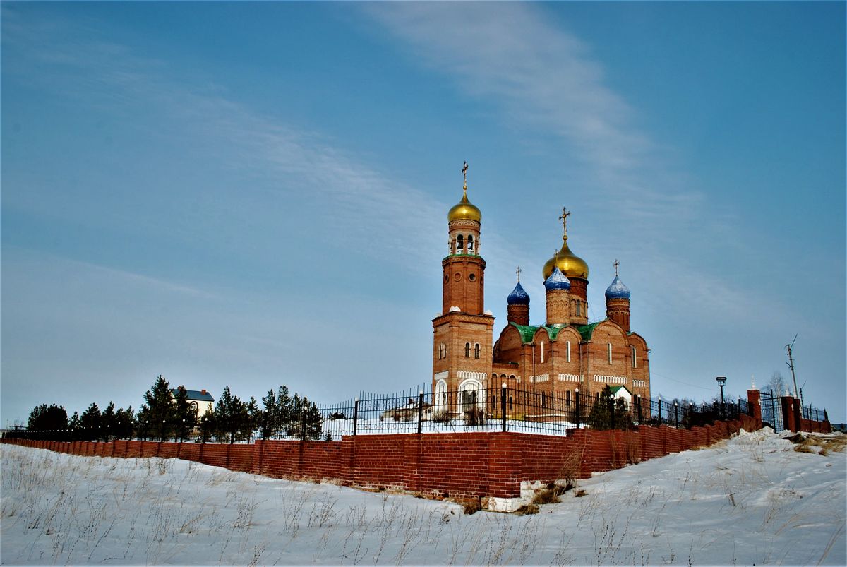 общий вид в ландшафте. Церковь Михаила Архангела, Коелга (Еткульский район, Челябинская область)