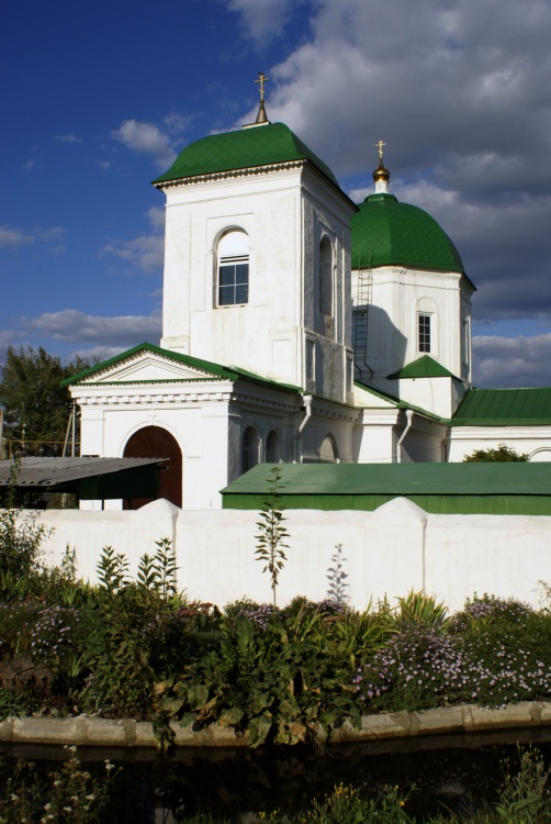 Церковь Всех Святых, Синявское (Неклиновский район, Ростовская область). общий вид в ландшафте