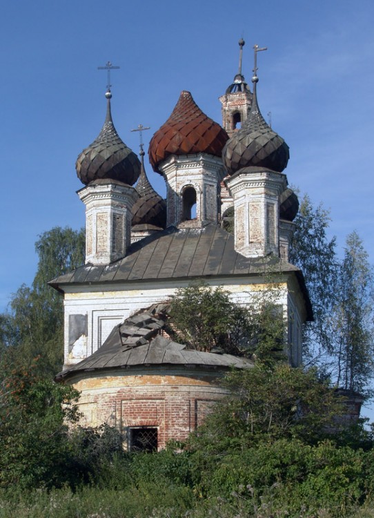 Улошпань. Церковь Благовещения Пресвятой Богородицы. фасады