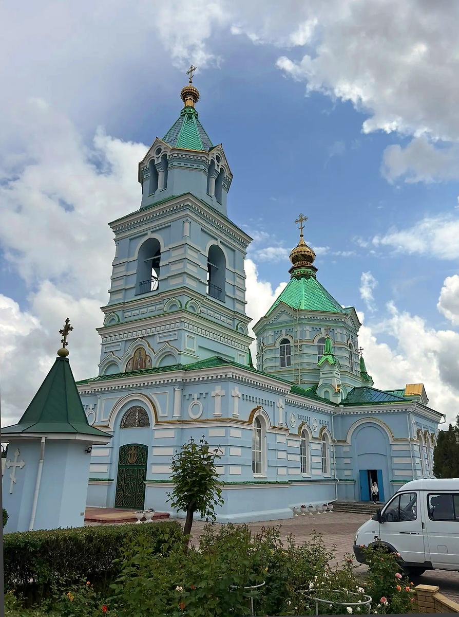 фасады. Собор Николая Чудотворца, Стаханов (Стаханов, город, Украина, Луганская область)