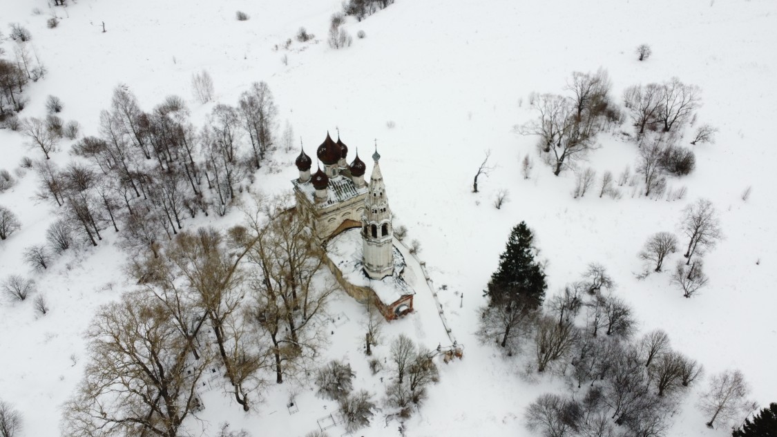 Церковь Покрова Пресвятой Богородицы, Кулиги (Нерехтский район, Костромская область). общий вид в ландшафте