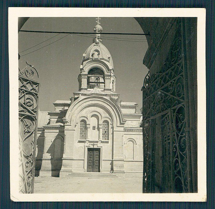 Фото 1942 г. с аукциона e-bay.de, архивная фотография. Кафедральный собор Казанской иконы Божией Матери, Феодосия (Феодосия, город, Республика Крым)