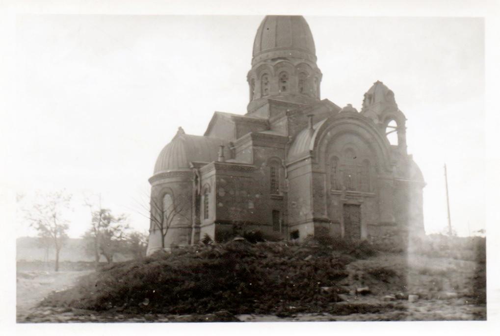 Вид на собор с северо-востока. Фото 1942 г. с аукциона e-bay.de, архивная фотография. Кафедральный собор Казанской иконы Божией Матери, Феодосия (Феодосия, город, Республика Крым)