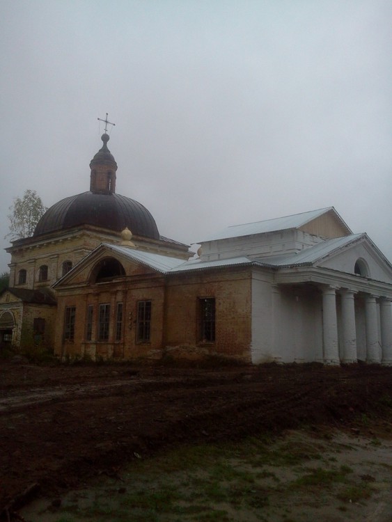 Церковь Успения Пресвятой Богородицы, Лопотово (Лузский район, Кировская область). фасады