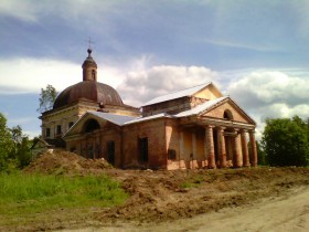 Лопотово. Церковь Успения Пресвятой Богородицы