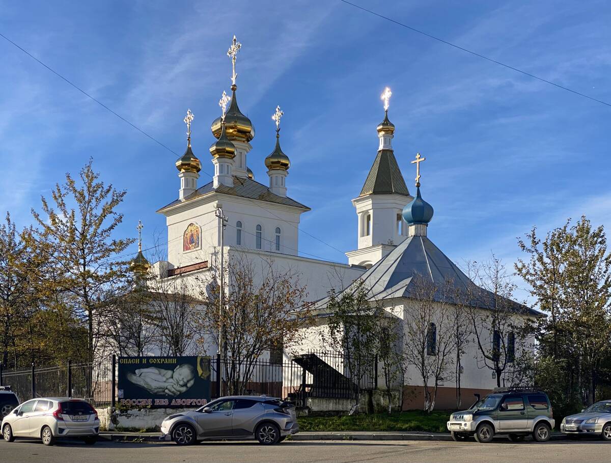 Церковь Сошествия Святого Духа, Магадан (Магадан, город, Магаданская область). фасады, Вид с северо-востока