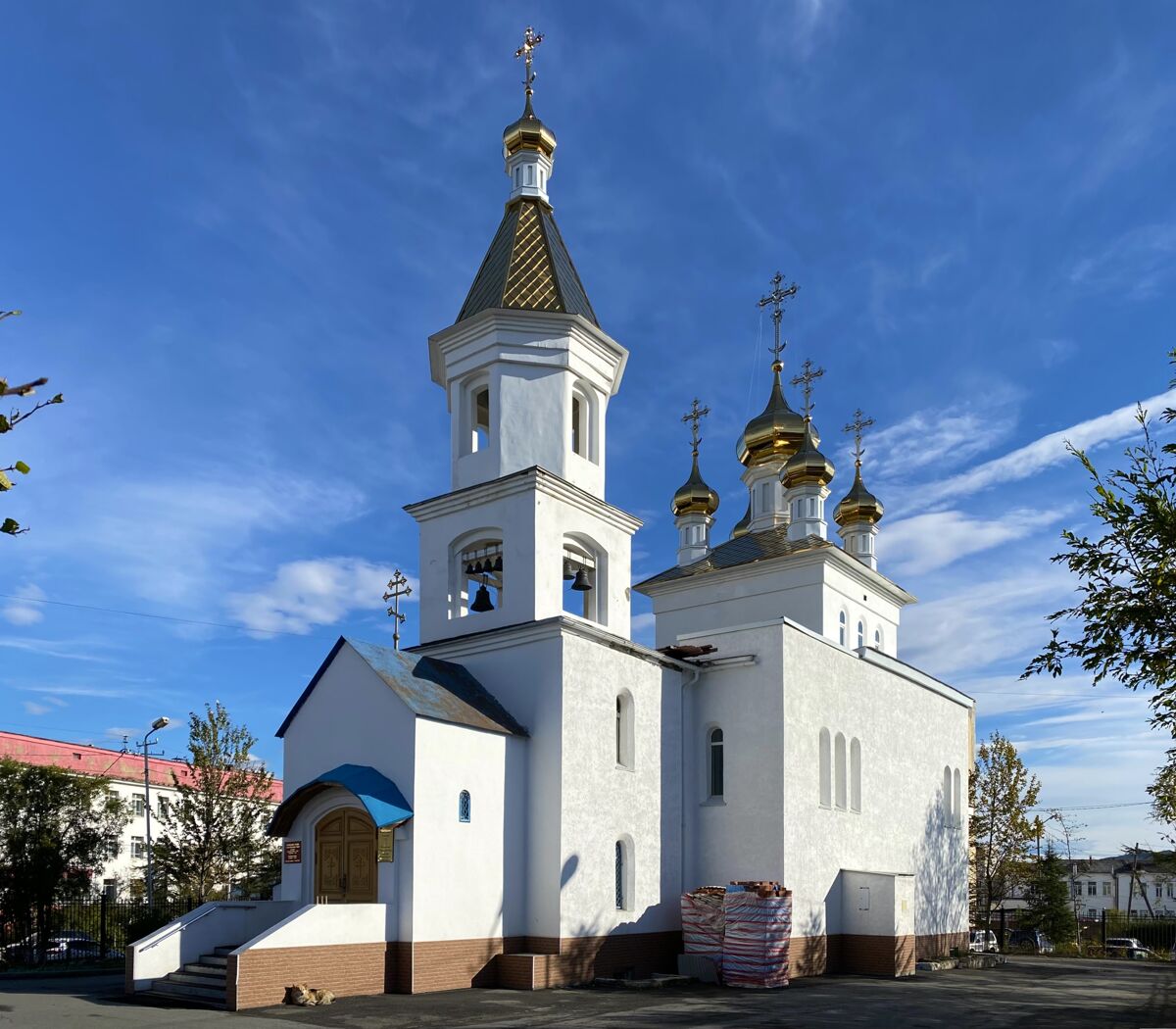 Церковь Сошествия Святого Духа, Магадан (Магадан, город, Магаданская область). фасады, Вид с юго-запада