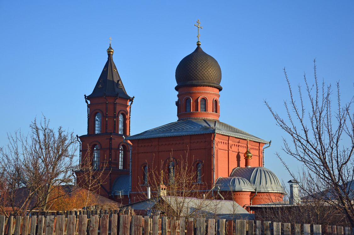Поворино. Церковь Казанской иконы Божией Матери. общий вид в ландшафте