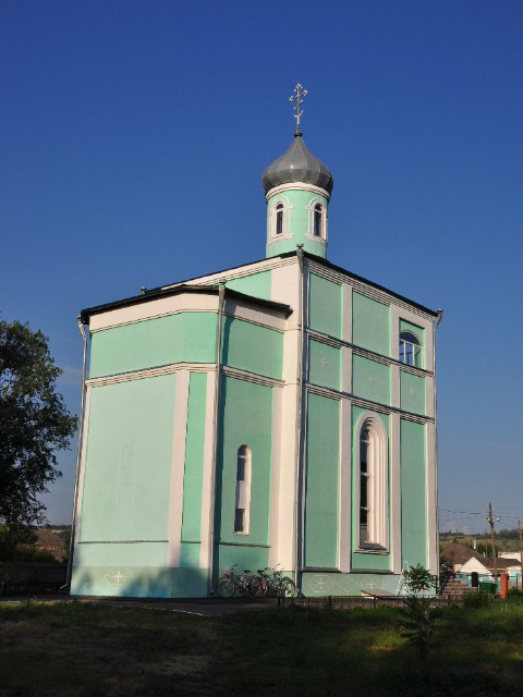 Подгоренский. Церковь Троицы Живоначальной. фасады