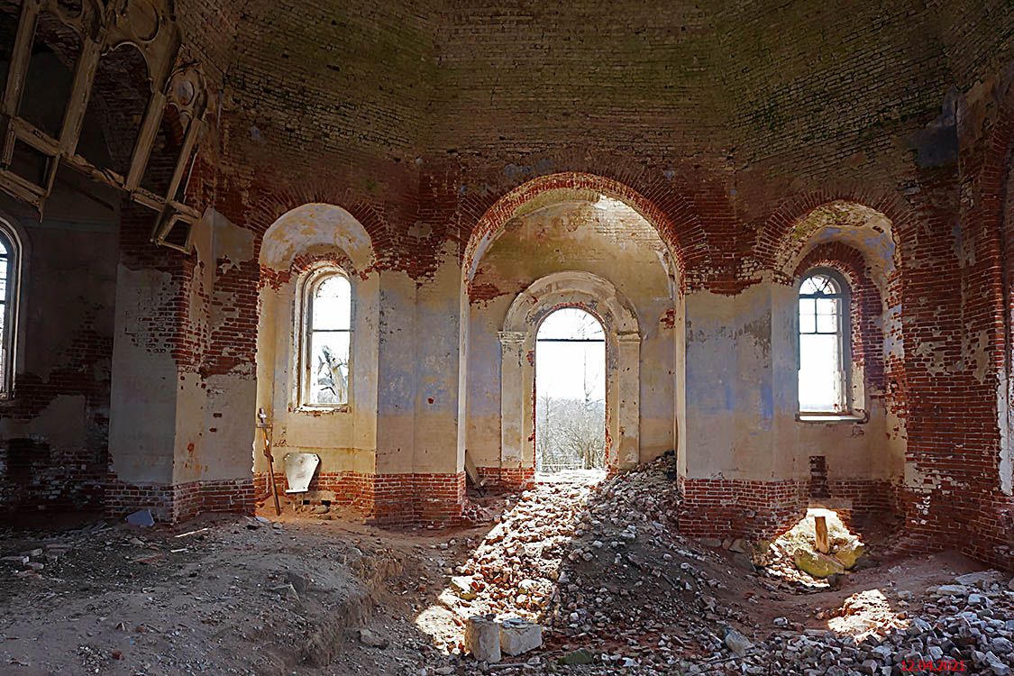 Церковь Троицы Живоначальной, Стружня (Торжокский район и г. Торжок, Тверская область). интерьер и убранство