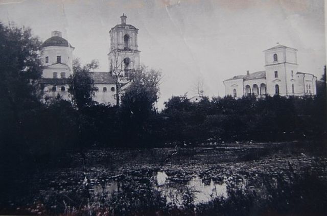 Ладьино. Церковь Покрова Пресвятой Богородицы. архивная фотография