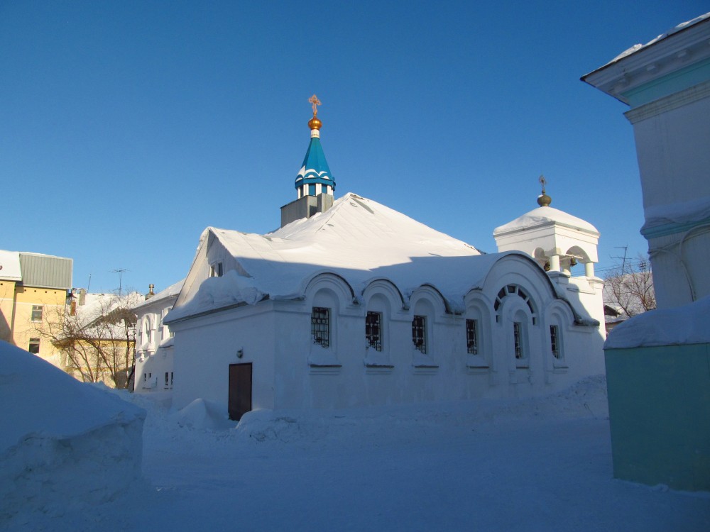 Воркута. Церковь Михаила Архангела. фасады, Михаило-Архангельская церковь, вид со двора