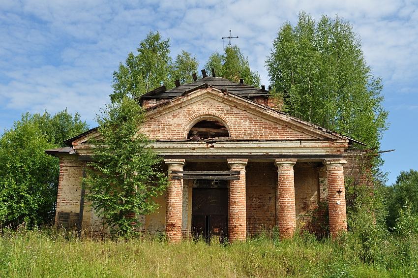 Церковь Успения Пресвятой Богородицы, Лопотово (Лузский район, Кировская область). общий вид в ландшафте, вид с запада