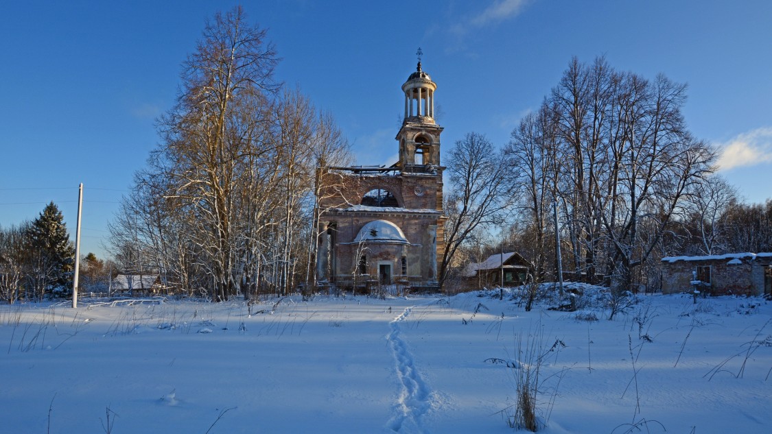 Церковь Владимирской иконы Божией Матери, Горницы (Кувшиновский район, Тверская область). общий вид в ландшафте, Вид с запада