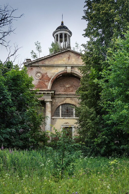 Церковь Владимирской иконы Божией Матери, Горницы (Кувшиновский район, Тверская область). фасады, Северный фасад. Портик.