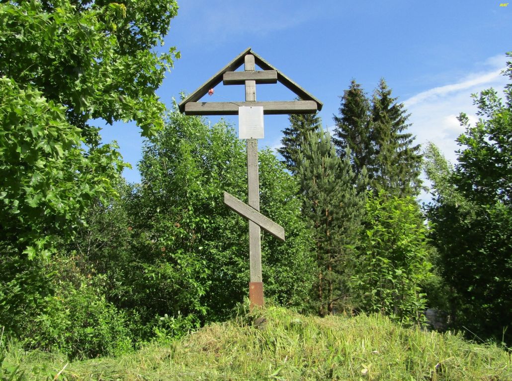Макарьевская пустынь, Макарьевская пустынь, урочище (Тосненский район, Ленинградская область). художественные фотографии, Памятный поклонный крест обители.