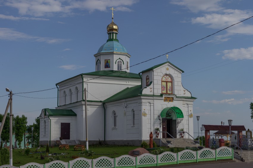 Церковь Петра и Павла, Кореличи (Кореличский район, Беларусь, Гродненская область). общий вид в ландшафте